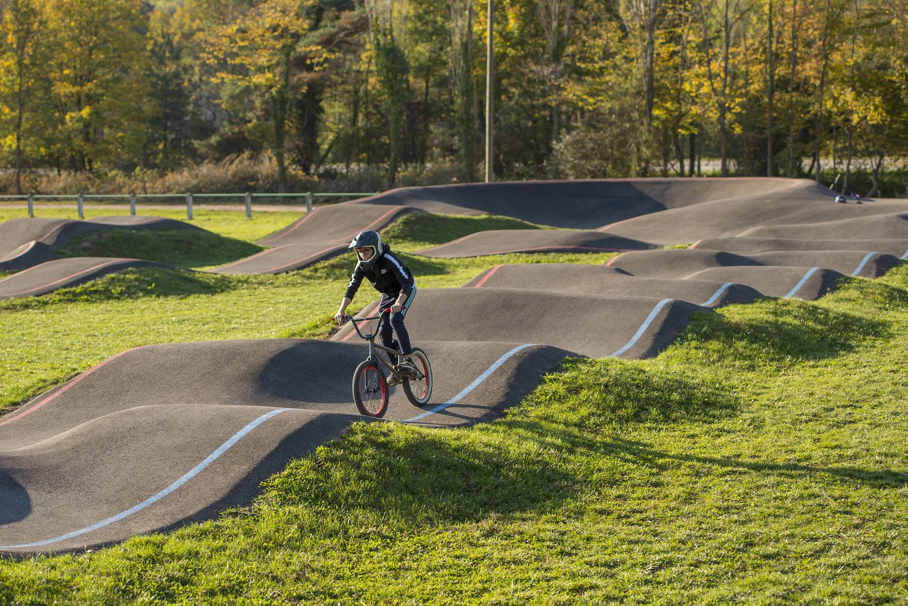 Bmx shop pump track